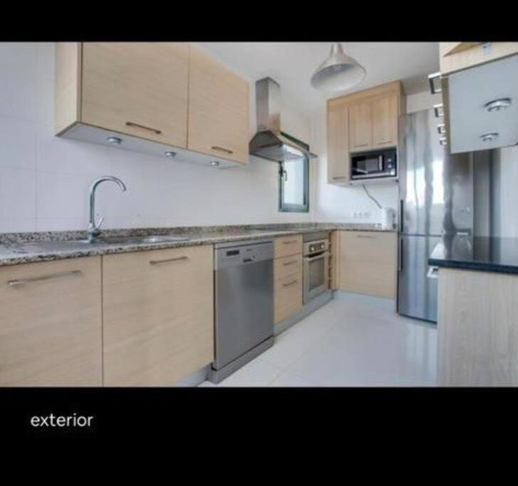 Spacious Private Villa & Private Heated Pool - Villa Sunshine Коста Тегисе Екстериор снимка