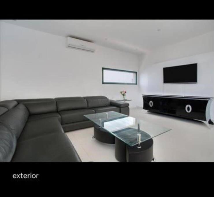 Spacious Private Villa & Private Heated Pool - Villa Sunshine Коста Тегисе Екстериор снимка