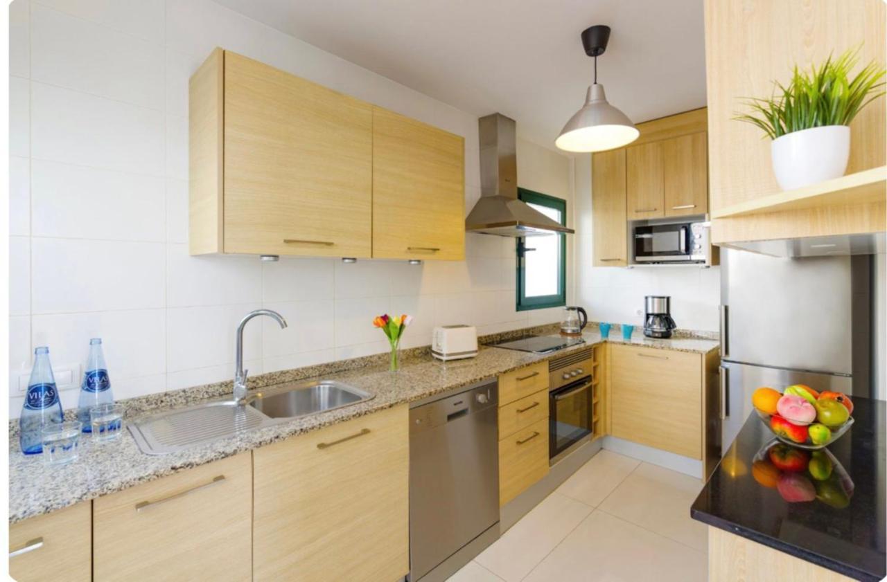Spacious Private Villa & Private Heated Pool - Villa Sunshine Коста Тегисе Екстериор снимка